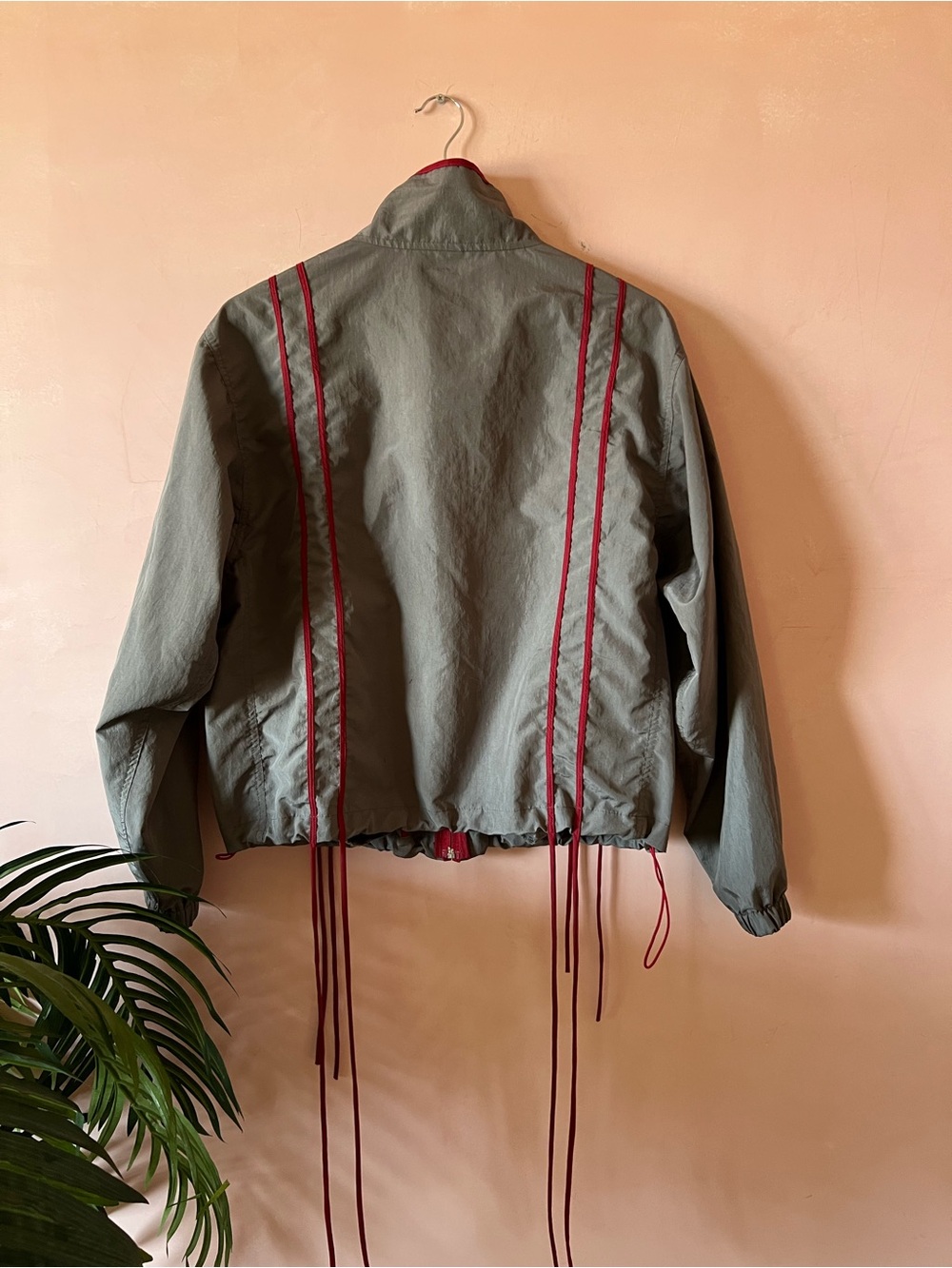 Gumi grey and red jacket - Picture 2 of 6